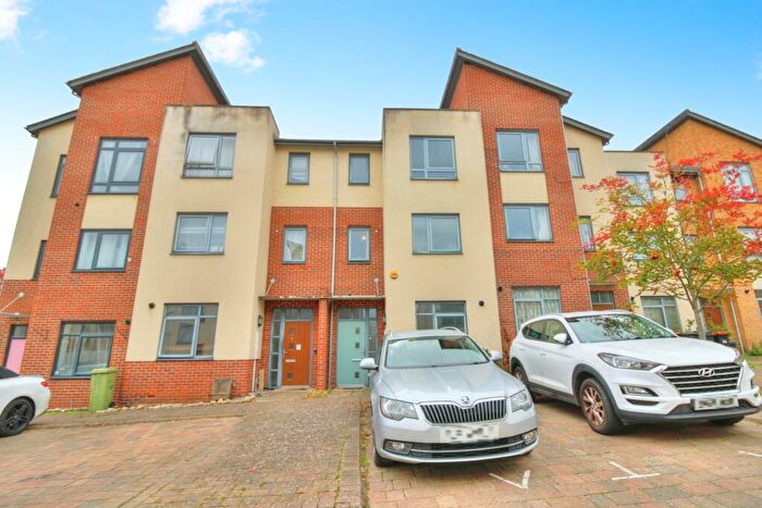 4 Bedroom Terraced House For Sale In The Martlet, Milton Keynes, MK6