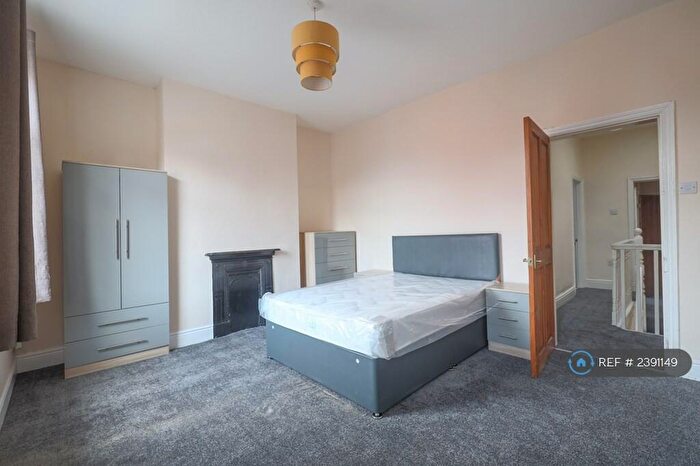 3 Bedroom End Of Terrace House To Rent In School Road, Stretford, Manchester, M32