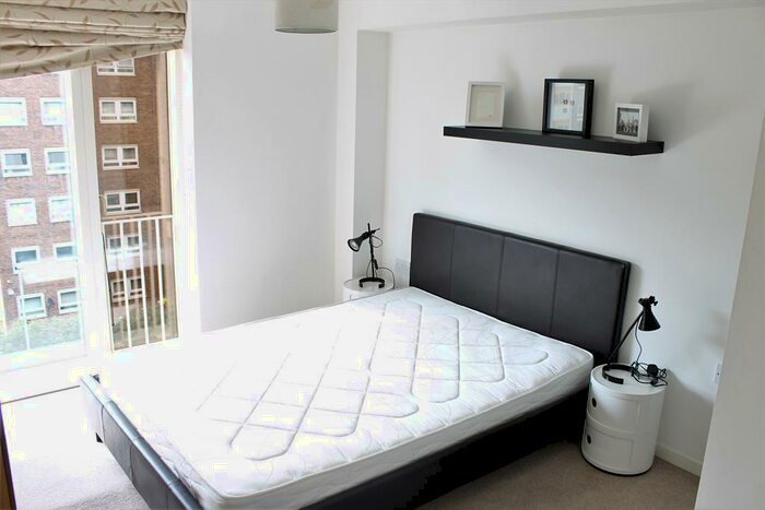 2 Bedroom Apartment To Rent In Saxton, The Avenue, Leeds, LS9