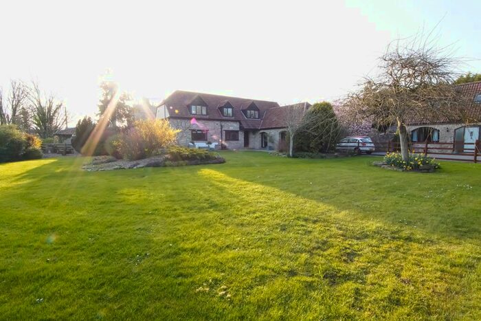 4 Bedroom Property To Rent In Parkhouse Lane, Keynsham, Bristol, BS31