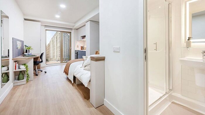 Studio To Rent In Renfield Street, Glasgow, G2