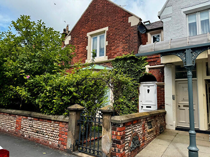 4 Bedroom End Of Terrace House To Rent In Hastings Place, Lytham, FY8