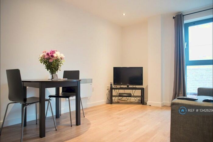 2 Bedroom Flat To Rent In Great Ancoats Street, Manchester, M4