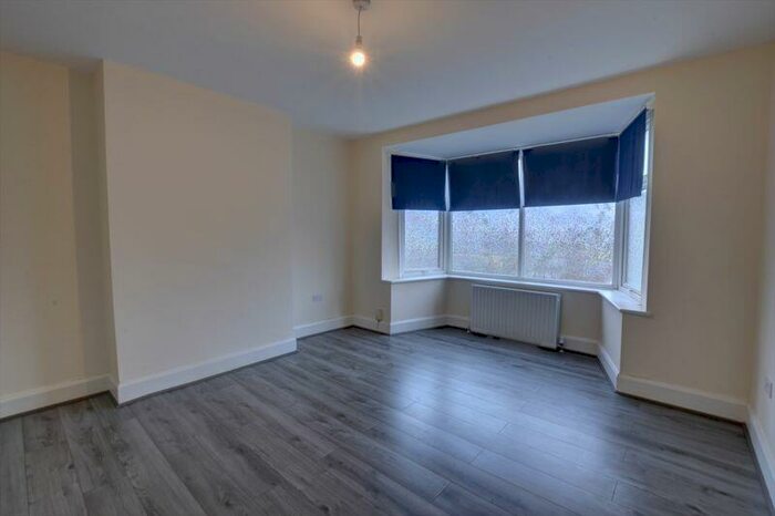 2 Bedroom Flat To Rent In Valley View, Newcastle Upon Tyne, NE2