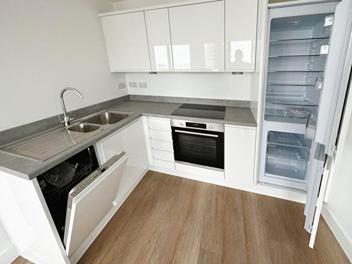 1 Bedroom Apartment To Rent In Talbot Road, Old Trafford, M16