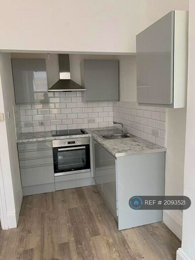 2 Bedroom Flat To Rent In Malvern Road, London, NW6