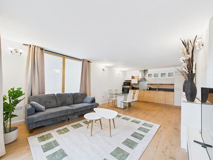 2 Bedroom Flat To Rent In North Greenwich, SE10