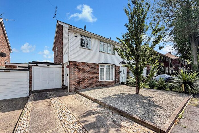 3 Bedroom Semi Detached House For Sale In Sandgate Court, Rainham, Gillingham, ME8