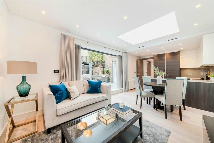 1 Bedroom Flat To Rent In North Audley Street, Mayfair, W1K