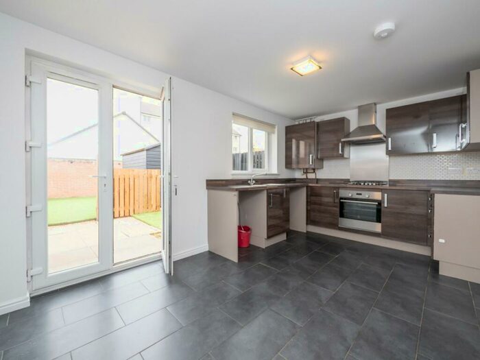 3 Bedroom End Of Terrace House To Rent In Dunipace Road, South Gyle Wynd, EH12