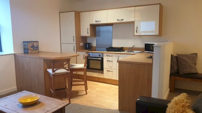 2 Bedroom Apartment To Rent In Mayfair Apartments, Beverley Road, HU5