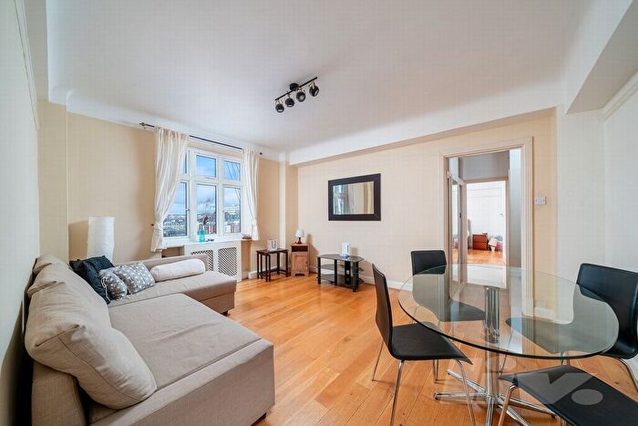 2 Bedroom Flat To Rent In Hall Road, St Johns Wood, NW8