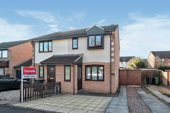 2 Bedroom Semi-Detached House For Sale In Bircham Road, Taunton, TA2