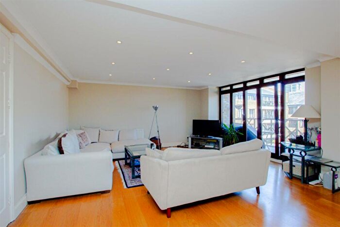 2 Bedroom Apartment To Rent In Hermitage Court, Knighten Street, London, E1W