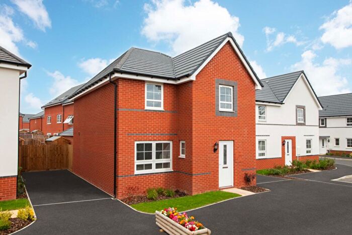 4 Bedroom Detached House For Sale In Low Road, Dovercourt, Essex, CO12