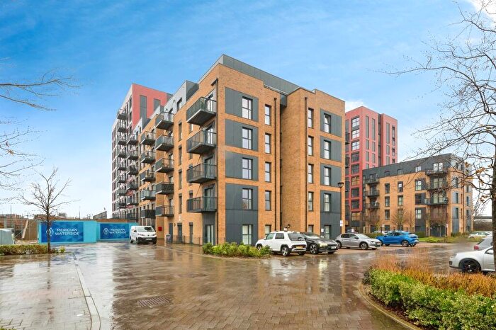 2 Bedroom Apartment For Sale In Meridian Way, Southampton, SO14