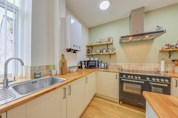 2 Bedroom Flat To Rent In Burnley Road East, Waterfoot, Rossendale, BB4