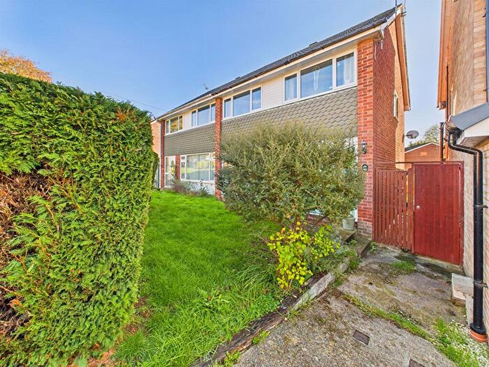 3 Bedroom Semi Detached House For Sale In Tallis Lane, Reading, RG30