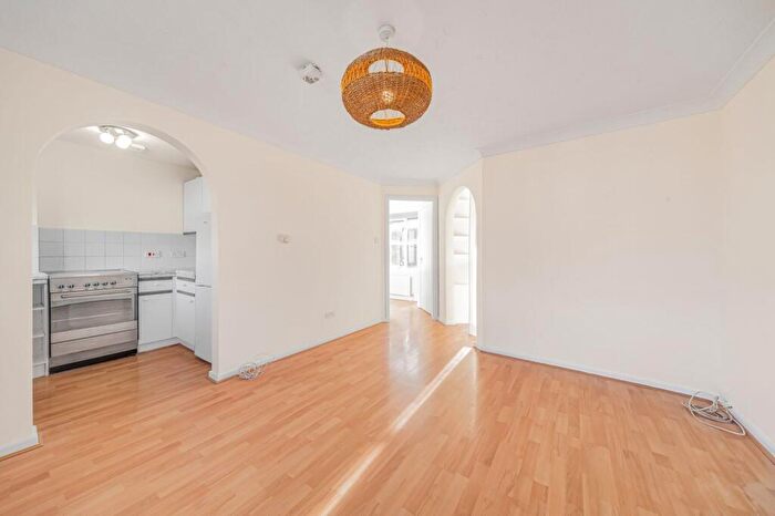 1 Bedroom Property To Rent In Foxwell Street, Brockley, London, SE4