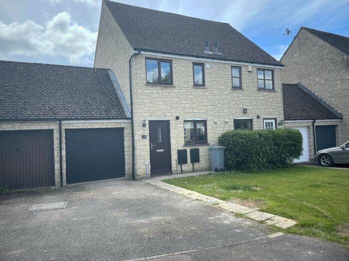 2 Bedroom Semi-Detached House To Rent In Stow Avenue, Witney, OX28