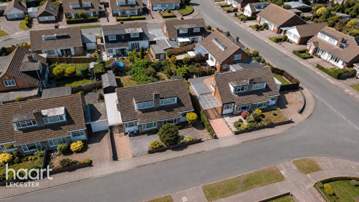 3 Bedroom Semi-Detached House For Sale In Cheshire Gardens, Leicester, LE2