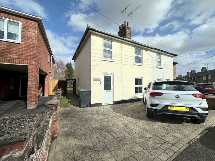 3 Bedroom Semi-Detached House To Rent In Lime Tree Place, Stowmarket, Suffolk, IP14