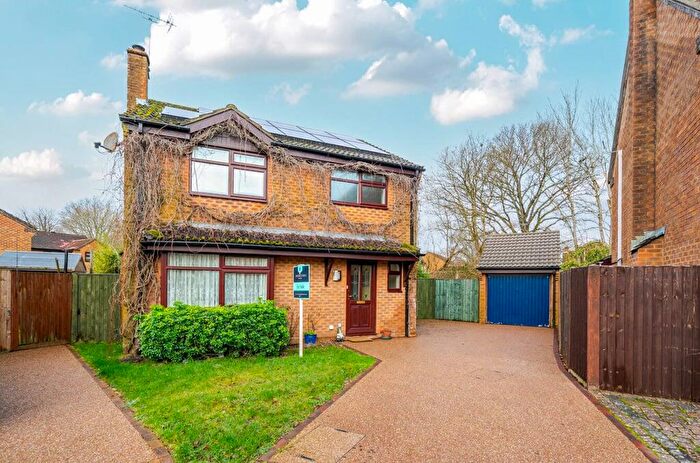 3 Bedroom Detached House For Sale In Browning Close, Totton, Southampton, SO40