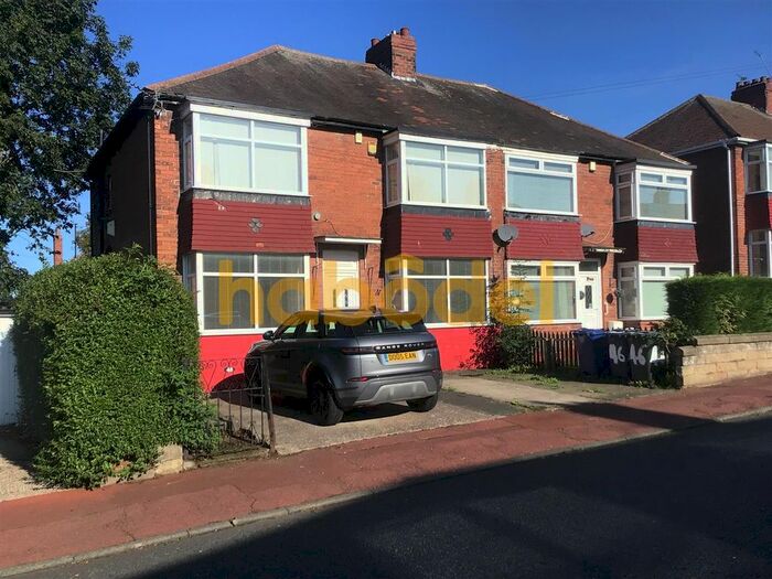 2 Bedroom Flat To Rent In Bingfield Garden, Fenham, Newcastle Upon Tyne, NE5