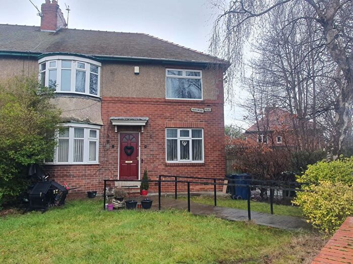 2 Bedroom Flat To Rent In Harewood Road, Gosforth, Newcastle Upon Tyne, NE3