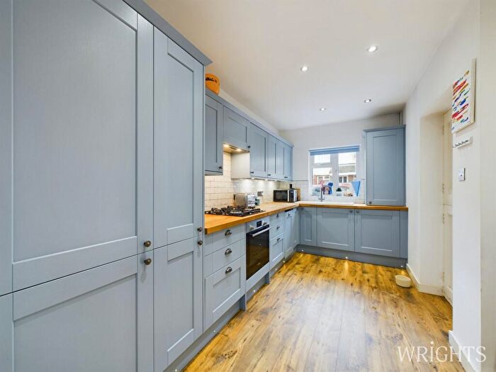 2 Bedroom Terraced House For Sale In Burnham Green Road, Welwyn, AL6