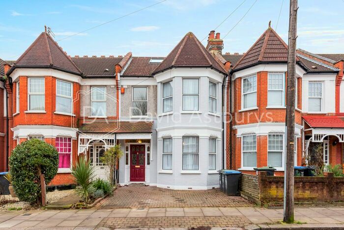 4 Bedroom Terraced House To Rent In Belsize Avenue, Bowes Park, London, N13