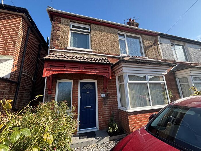 3 Bedroom House To Rent In Medina Road, Southampton, SO15