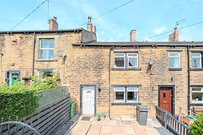 2 Bedroom Terraced House For Sale In Longfield Road, Pudsey, West Yorkshire, LS28