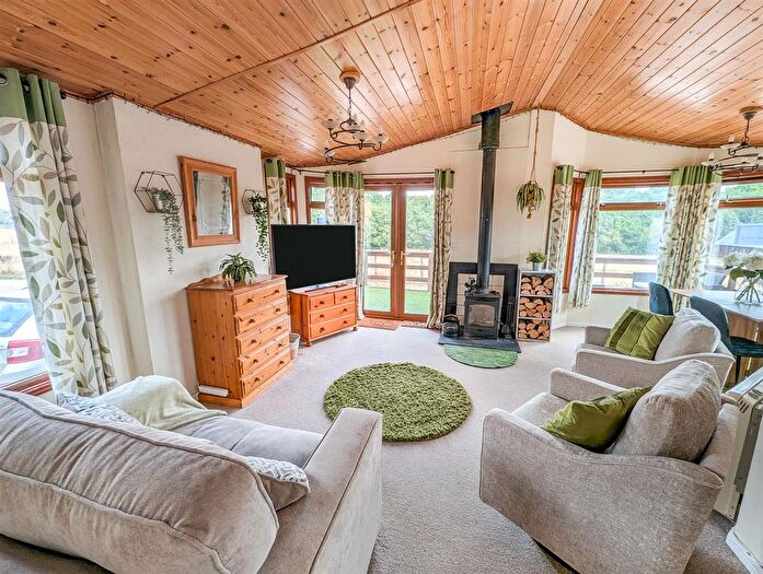 2 Bedroom Detached Bungalow For Sale In Penrhos Farm, Meifod, SY22