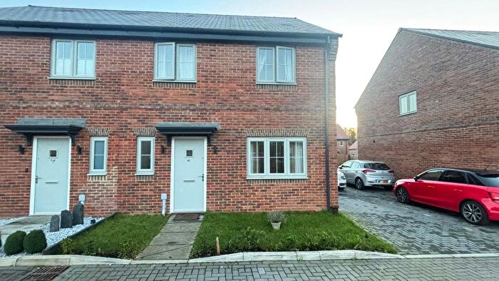 3 Bedroom Semi-Detached House To Rent In Brunswick Road, Deepcut, Camberley, GU16