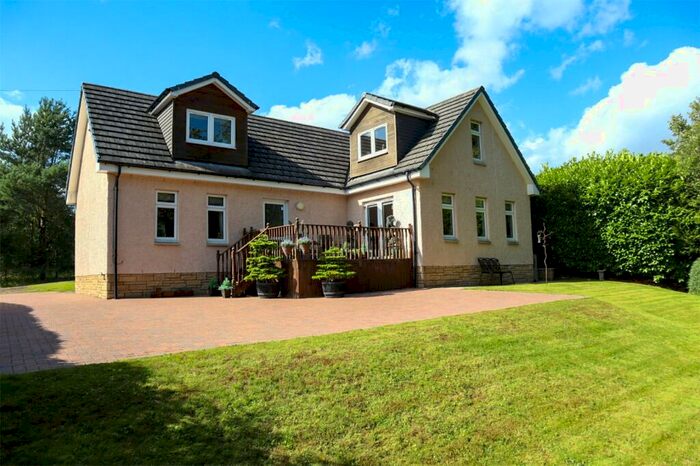 4 Bedroom Detached House For Sale In Lanark, South Lanarkshire, ML11
