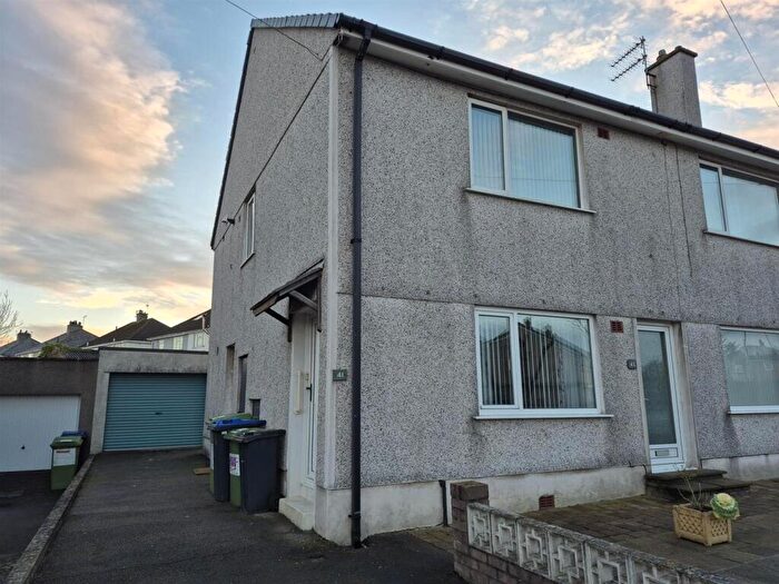2 Bedroom Flat To Rent In Hawkshead Avenue, Workington, CA14