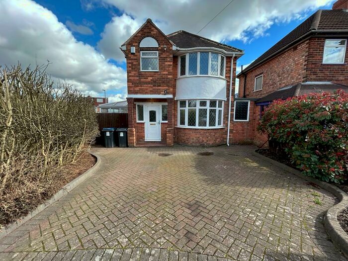 3 Bedroom Detached House To Rent In Leavesden Grove, Sheldon, Birmingham, B26