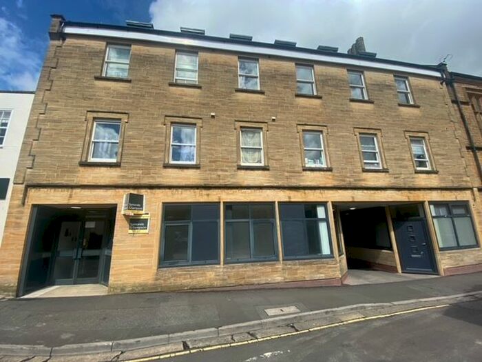 1 Bedroom Flat To Rent In Church Street, Yeovil, BA20