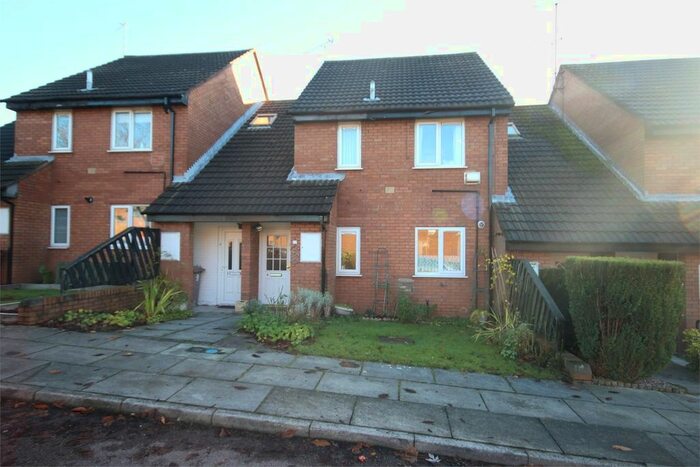 3 Bedroom Flat To Rent In Grasmere Close, St Helens WA11