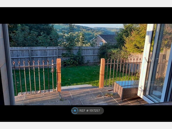 3 Bedroom Semi-Detached House To Rent In Clare Court, Stroud, GL5