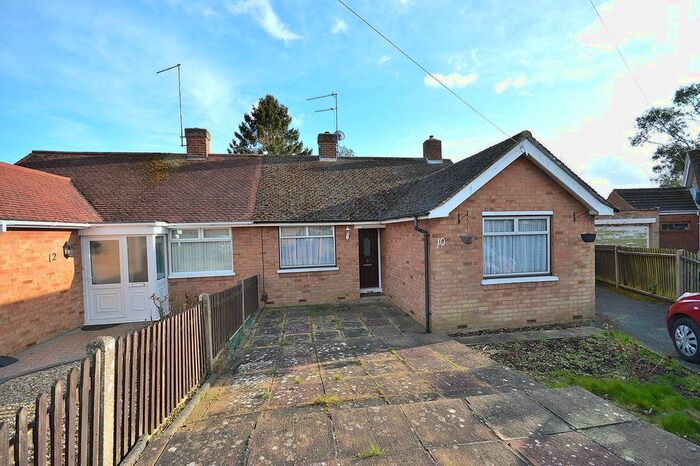 2 Bedroom Bungalow To Rent In Laburnum Crescent, Spinney Hill, Northampton, NN3