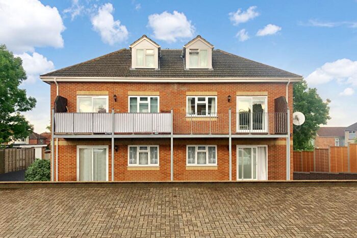 1 Bedroom Flat To Rent In Harrison Road, Swaythling, Southampton, Hampshire, SO17