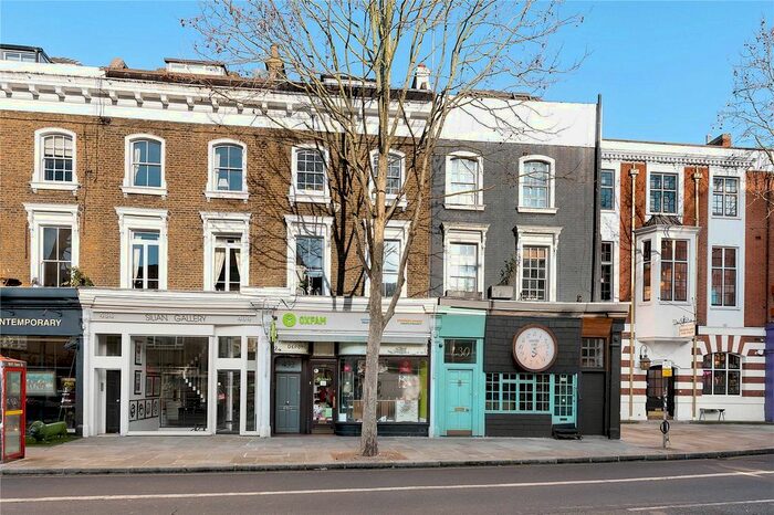 2 Bedroom Flat To Rent In King's Road, West Chelsea, London, SW10