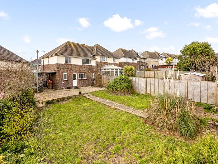 4 Bedroom Semi Detached House For Sale In Manor Hill, Brighton, East Sussex, BN2