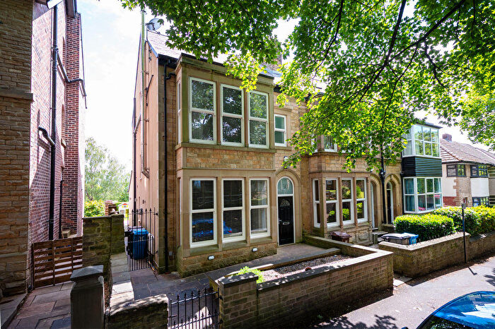 4 Bedroom End Of Terrace House For Sale In Spring Hill, Crookes, Sheffield, S10