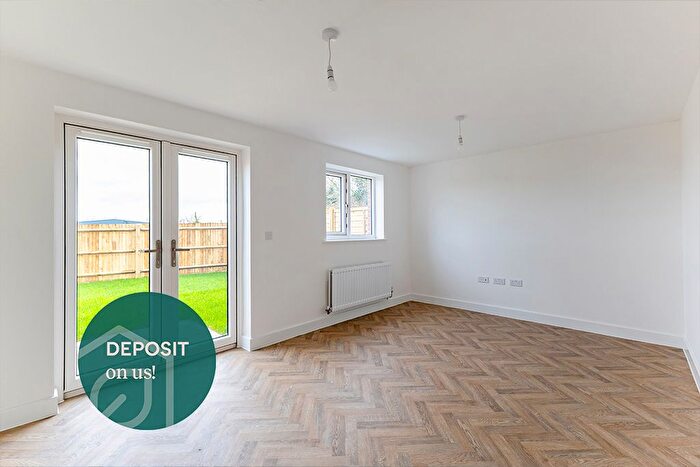 3 Bedroom Semi-Detached House To Rent In Leaf Living At Stamford Gardens, By, PE9