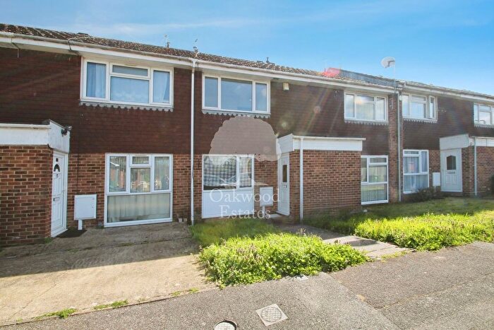 3 Bedroom Terraced House To Rent In Severn Crescent, Langley, SL3