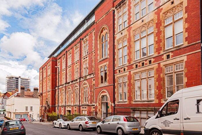 2 Bedroom Flat To Rent In Unity Street, Bristol, BS1