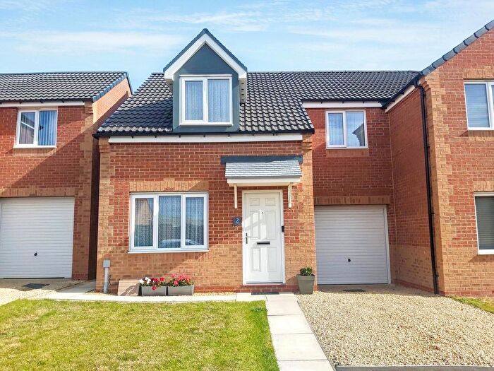3 Bedroom Semi-Detached House For Sale In Canch Crescent, Blyth, NE24
